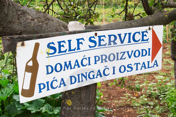 Self service wine shop in Croatia