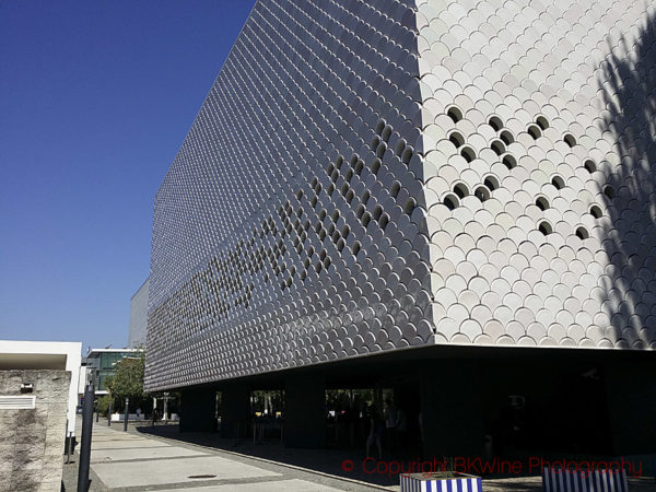 A curious building façade, Lisbon-Oriente